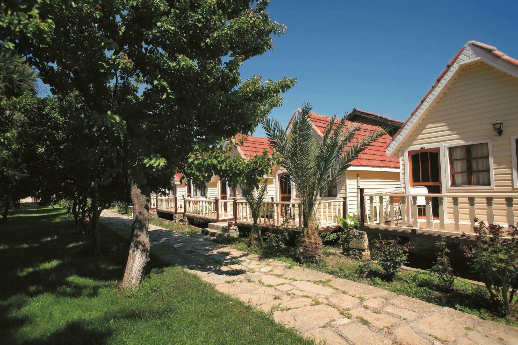 Nova Hotel Side